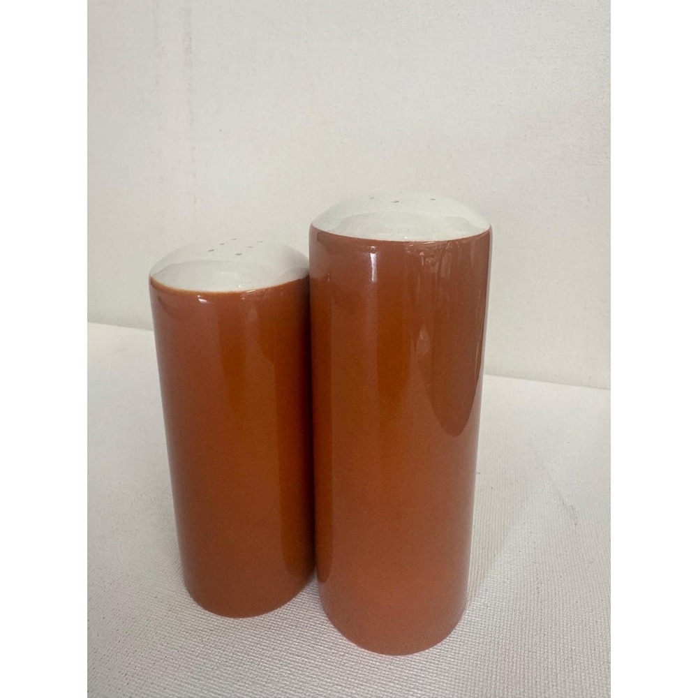 Harmony House Salt‎ and Pepper Shakers Ceramic Cylindrical Orange Made in Japan